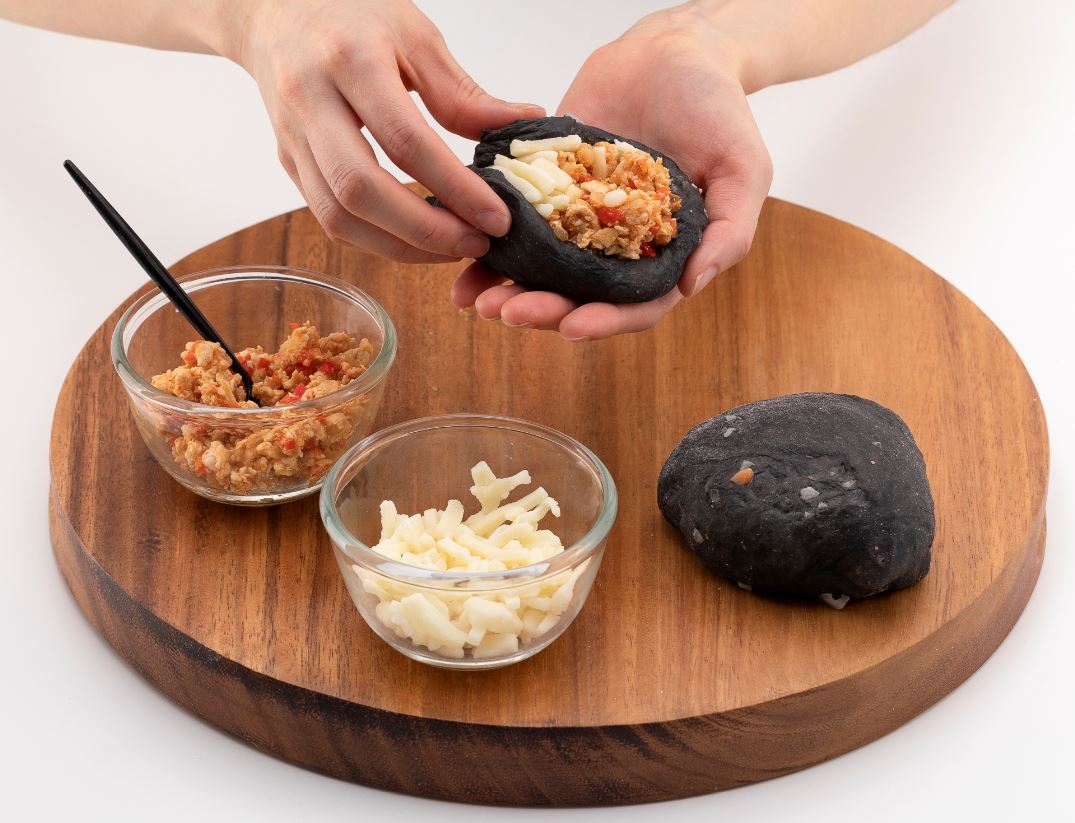 삼각김밥 빵 만들기 4단계