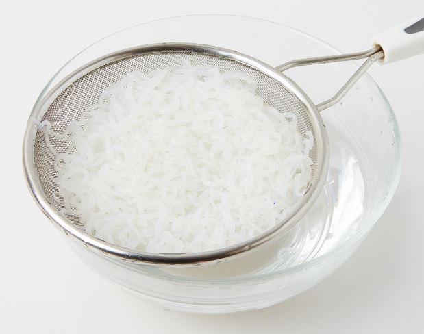 들깨 곤약 냉채 만들기 3단계