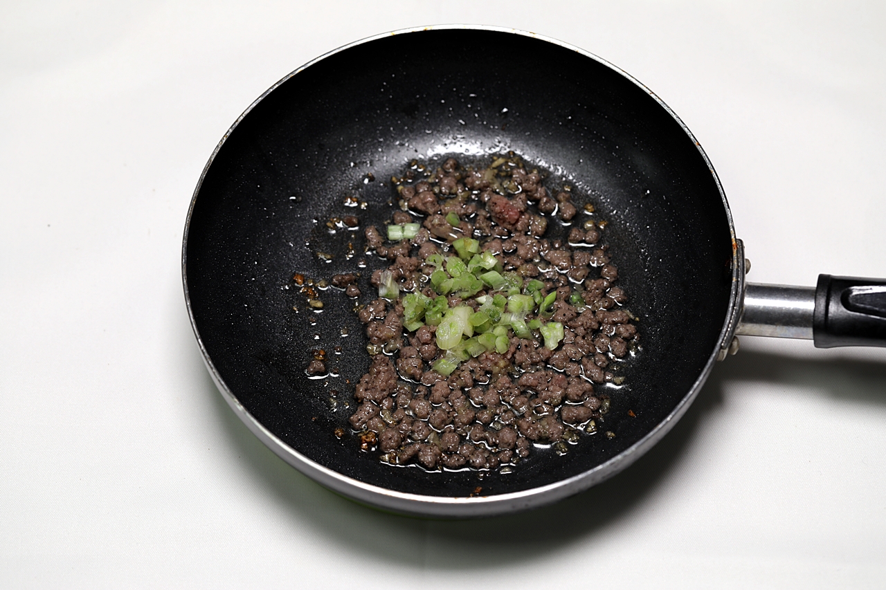 참치 쇠고기 양상추 쌈 만들기 5단계