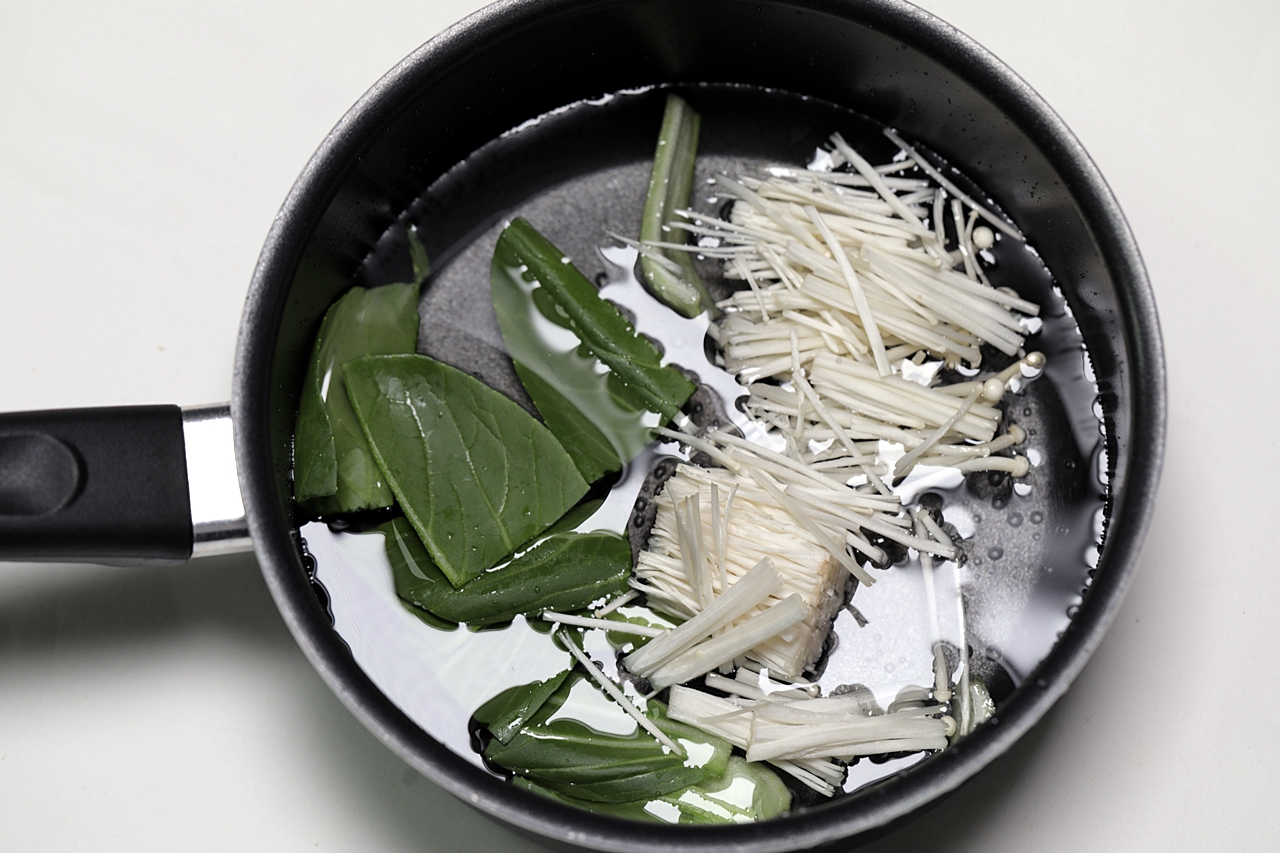 팽이버섯 야채볶음 만들기 3단계