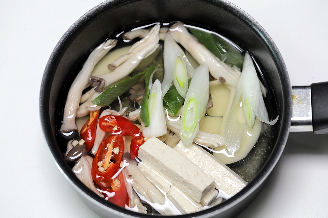 감자느타리버섯국 만들기 5단계