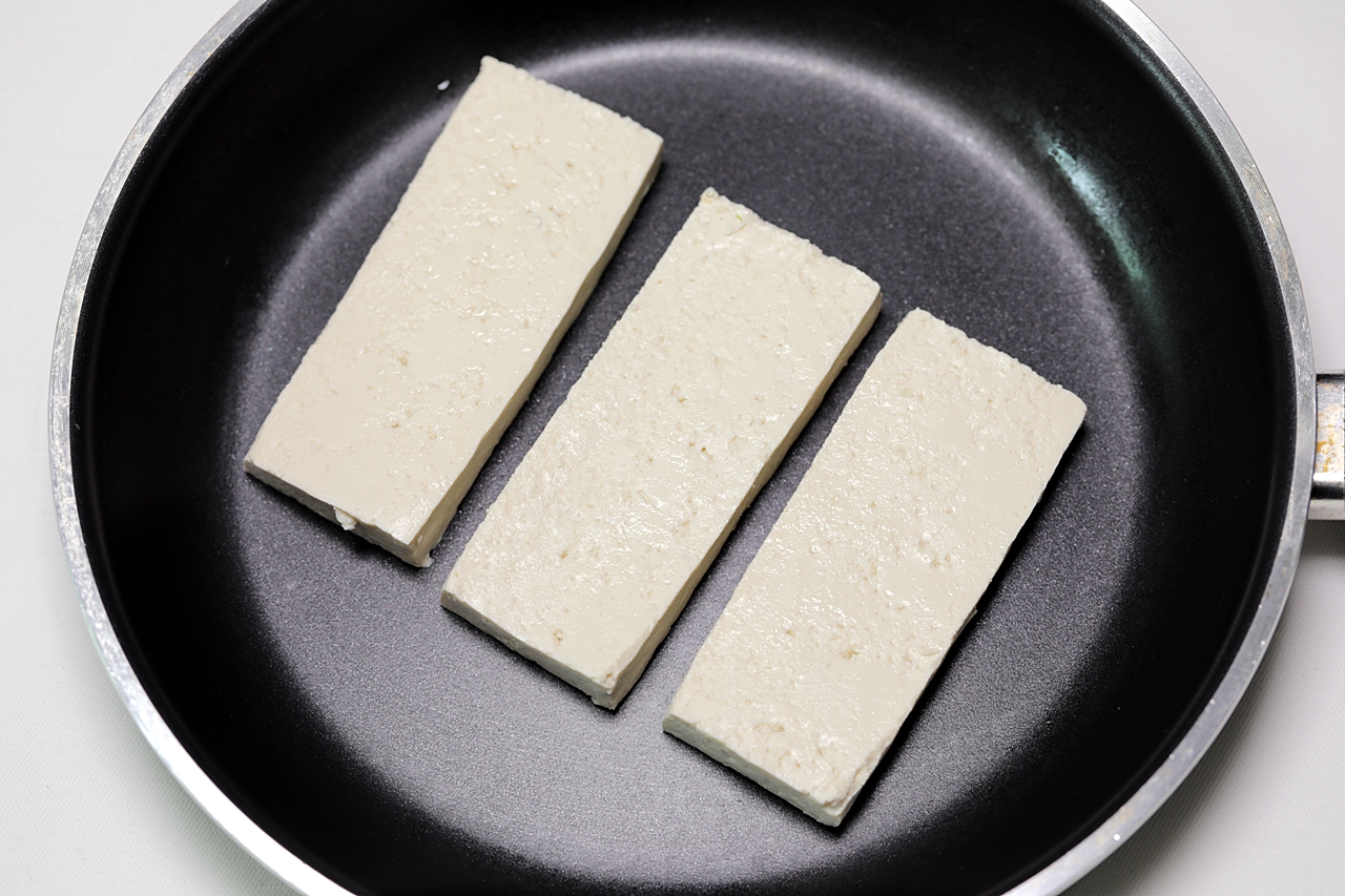 달래두부김치무침 만들기 2단계