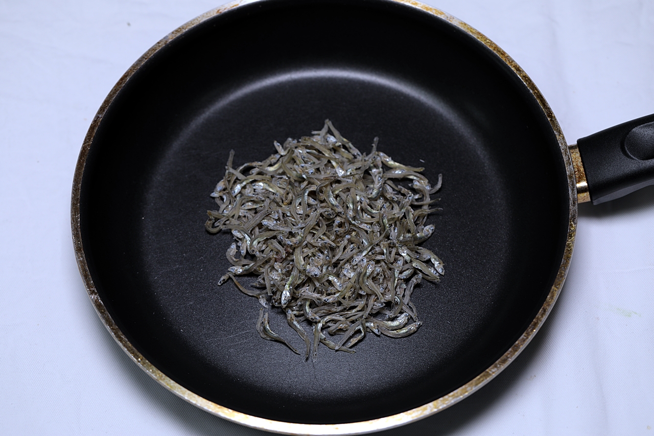 잔멸치땅콩볶음 만들기 1단계