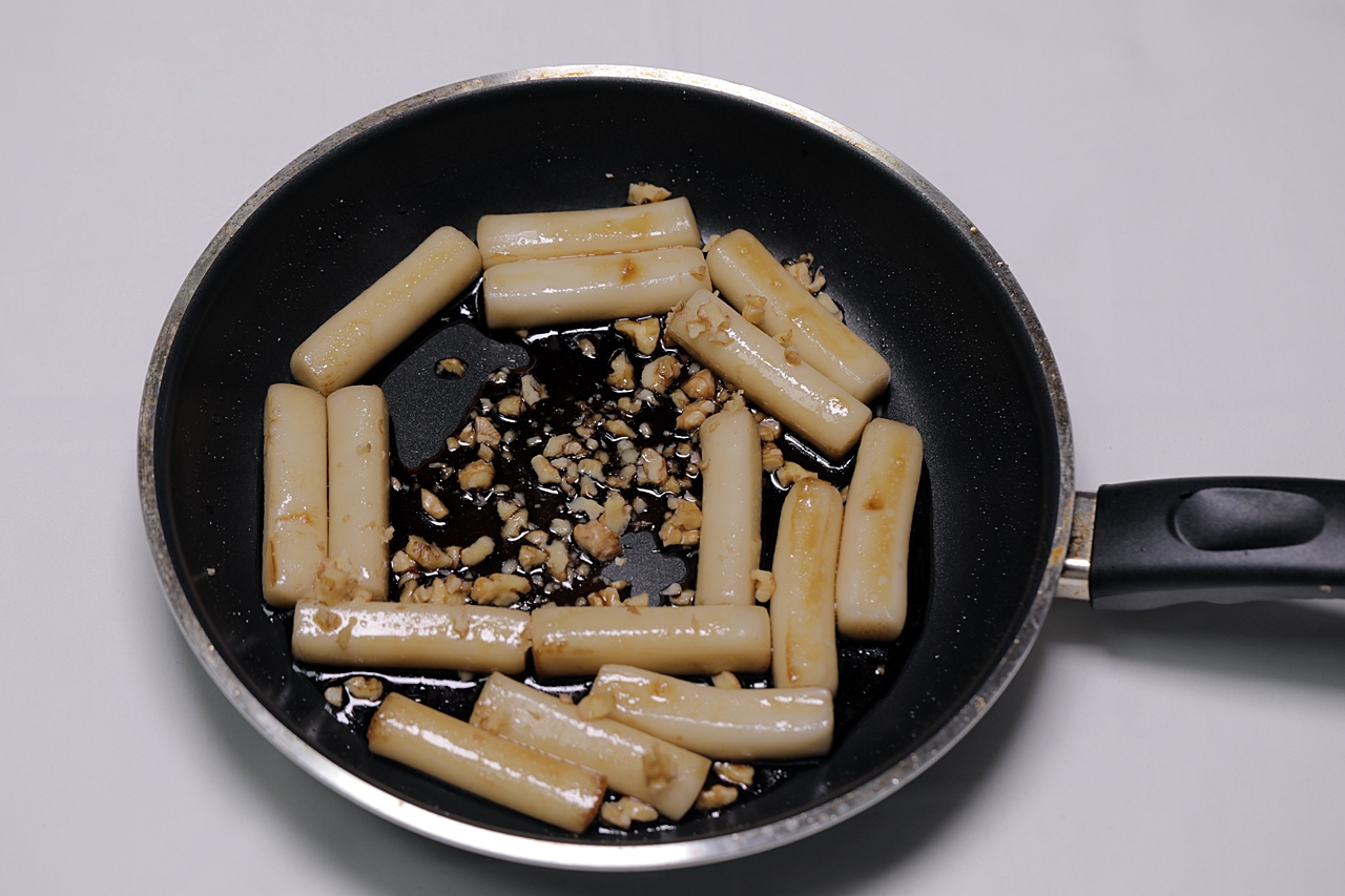 호두떡볶이 만들기 5단계