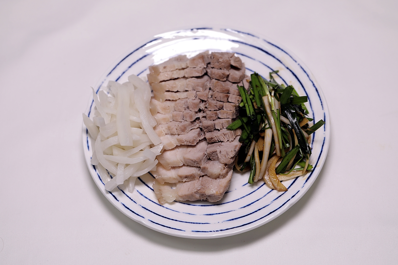 돼지고기 수육 부추부침 만들기 5단계